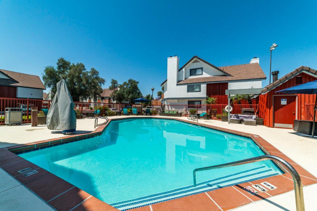 Metro Phx Downstairs Studio Sleeps 4 Ada Accessible 凤凰城 外观 照片