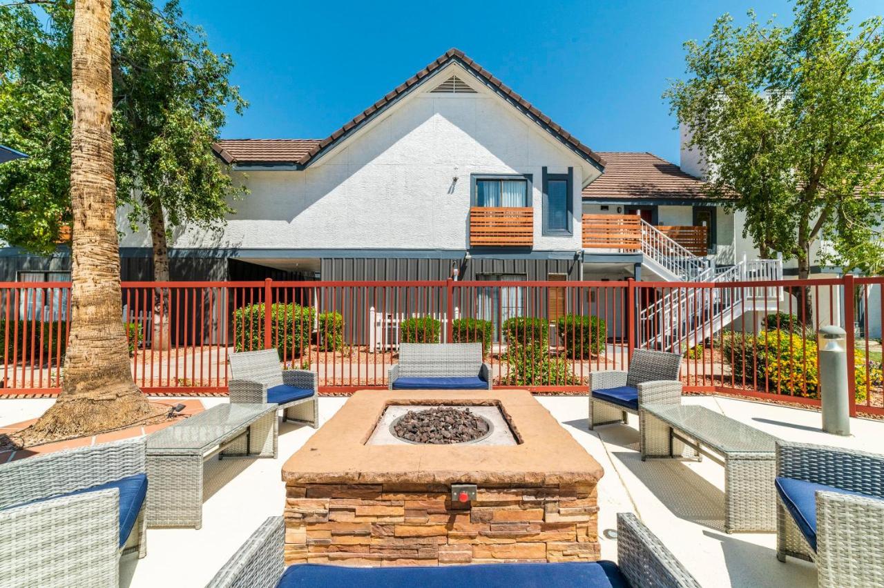 Metro Phx Downstairs Studio Sleeps 4 Ada Accessible 凤凰城 外观 照片