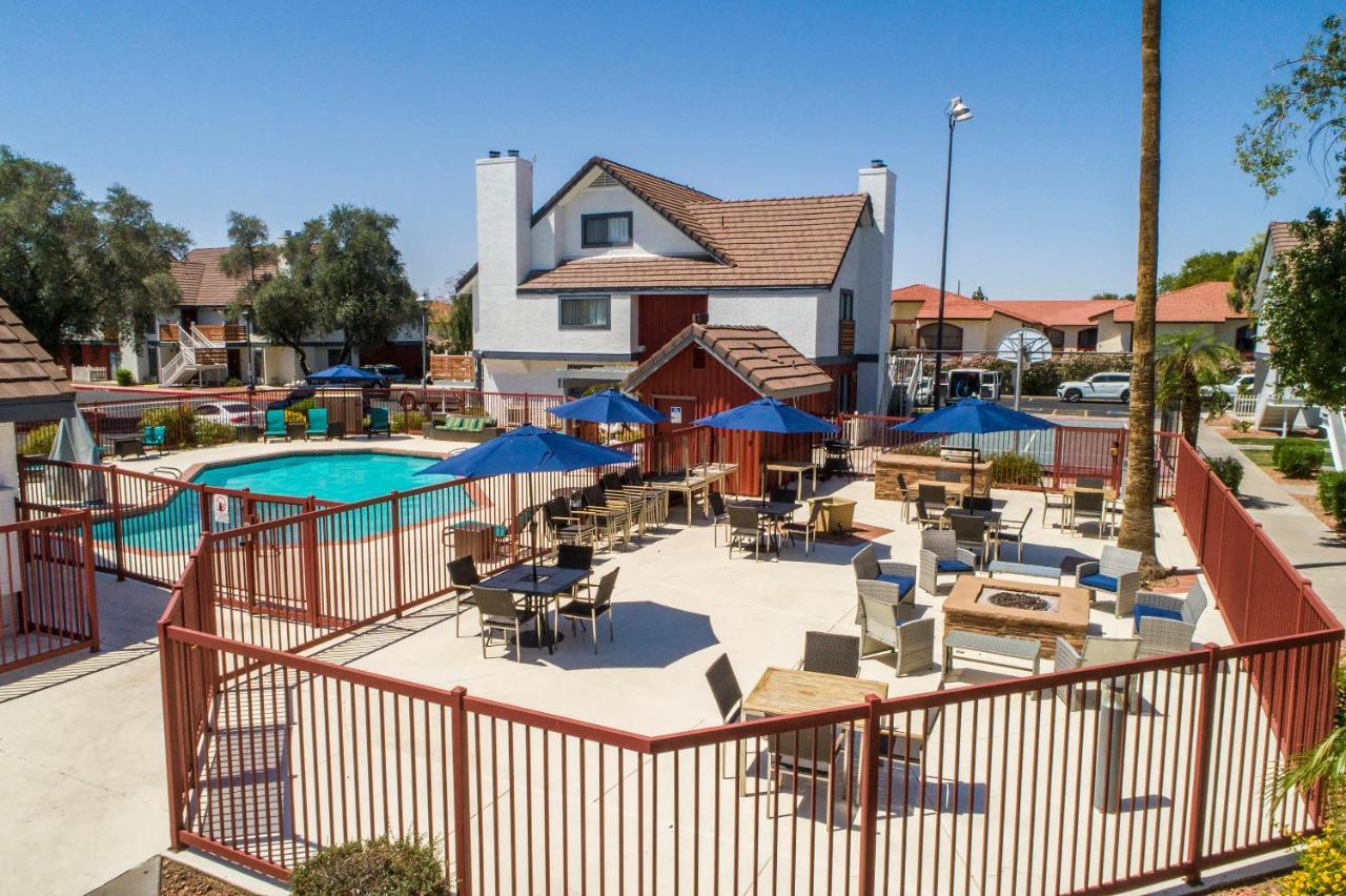 Metro Phx Downstairs Studio Sleeps 4 Ada Accessible 凤凰城 外观 照片
