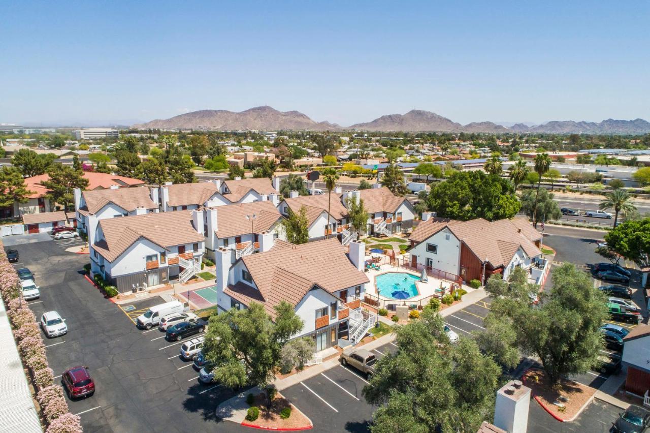 Metro Phx Downstairs Studio Sleeps 4 Ada Accessible 凤凰城 外观 照片